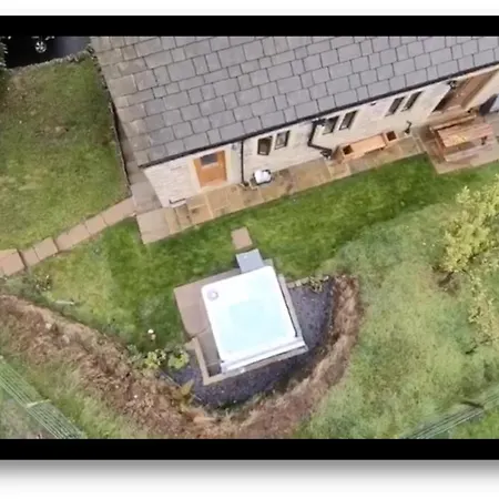 New Barn Conversion With Private Hot Tub Галифакс Экстерьер фото