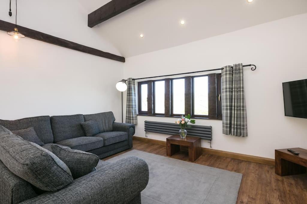 Apartment New Barn Conversion With Private Hot Tub *